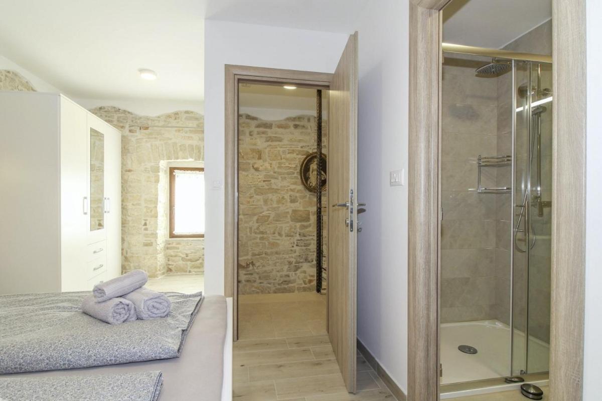 Villa Olea In Barat - Haus Fuer 6-8 Personen Kanfanar Extérieur photo