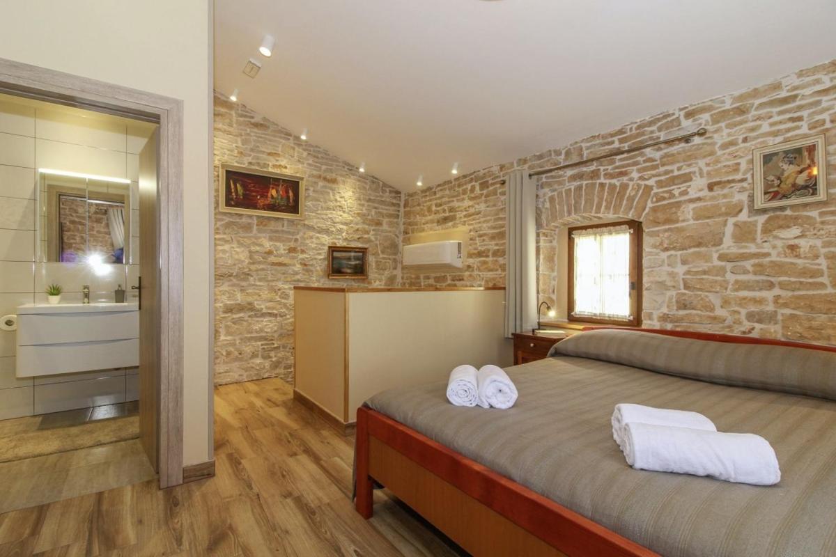Villa Olea In Barat - Haus Fuer 6-8 Personen Kanfanar Extérieur photo