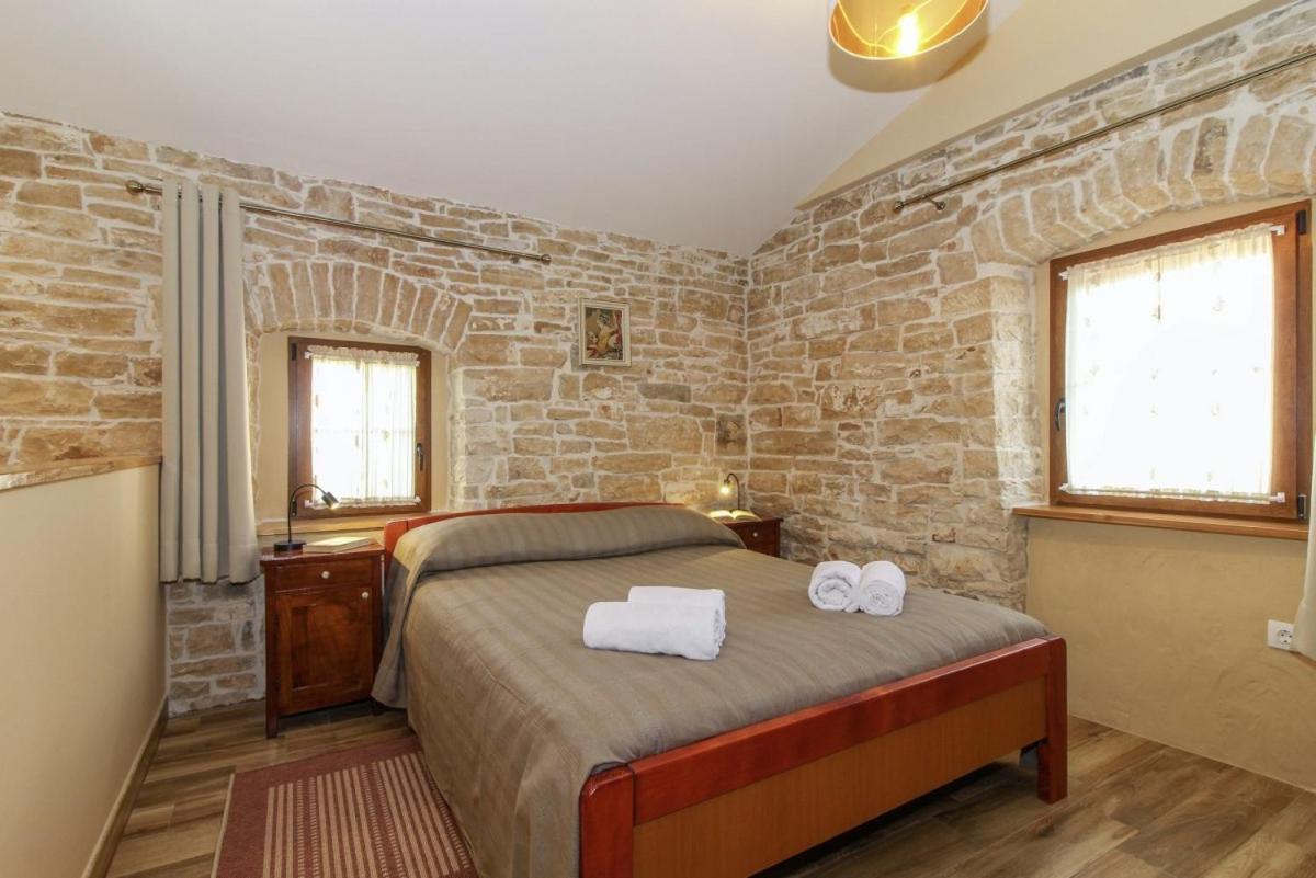 Villa Olea In Barat - Haus Fuer 6-8 Personen Kanfanar Extérieur photo