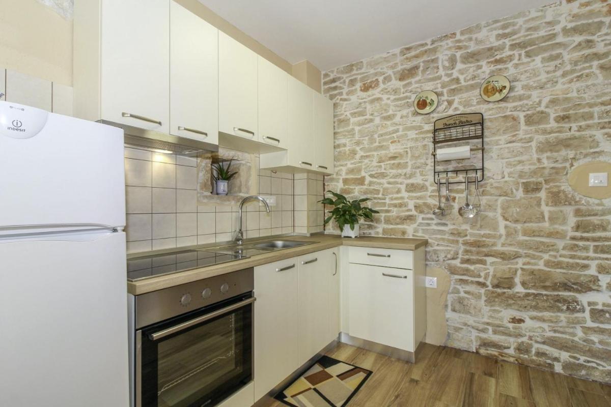 Villa Olea In Barat - Haus Fuer 6-8 Personen Kanfanar Extérieur photo