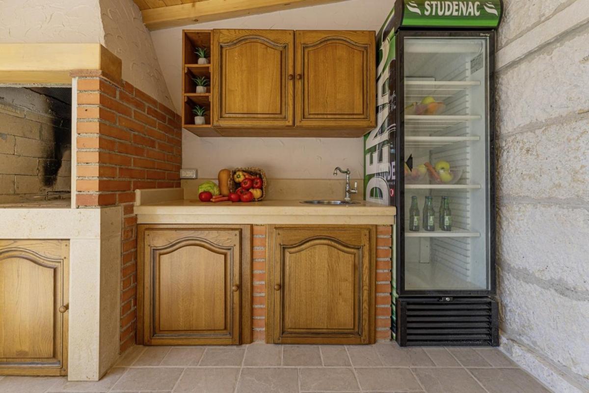 Villa Olea In Barat - Haus Fuer 6-8 Personen Kanfanar Extérieur photo