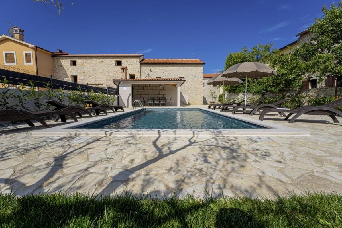 Villa Olea In Barat - Haus Fuer 6-8 Personen Kanfanar Extérieur photo